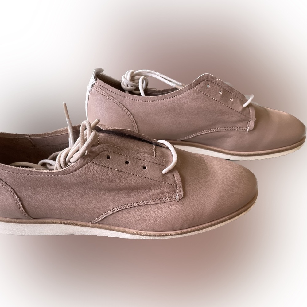 NWT Trask Audrey Blush Lace-up Derby Shoes